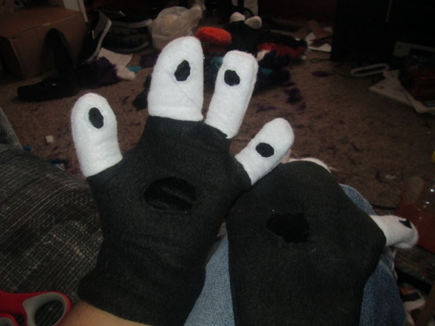 Hollow Moonshine Hand Paws