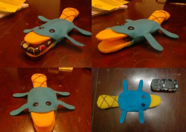 Cell Phone Case Thingy (2)