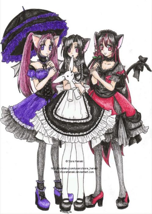 Gothic Lolita-dressed Mews