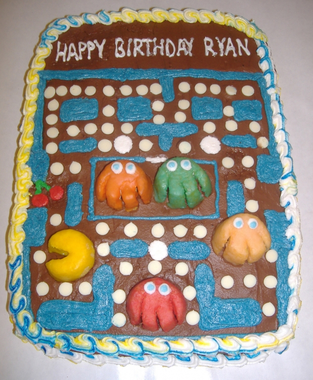Pac-Man Cake
