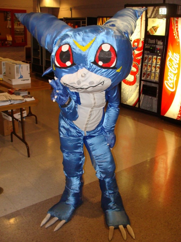 Veemon cosplay mascot
