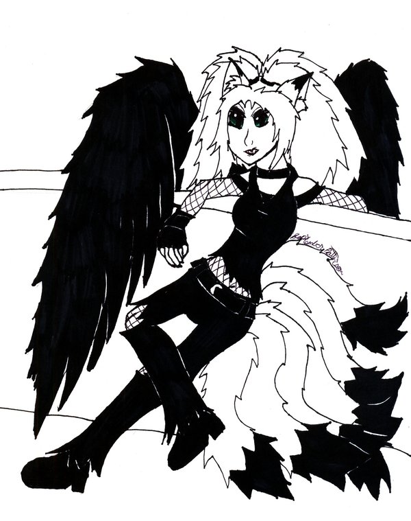 Sanya Black and White