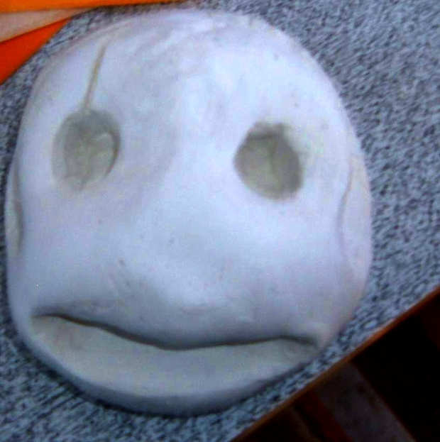 Random Frog Sculpture o.0