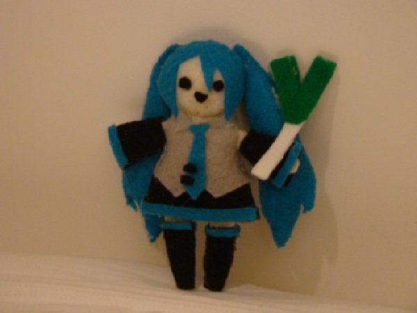 Miku Felt friend