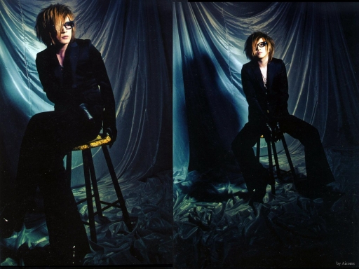 Multiple Mirror Effect