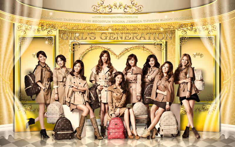 Snsd:in gold palace??